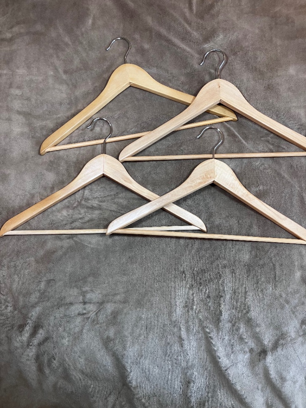 Set of 4 Unisex Light Color Wood Hangers Height 9" & Width 17" for Organization